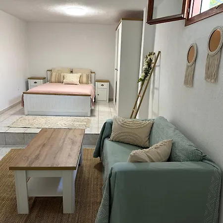 Apartment Alara's House