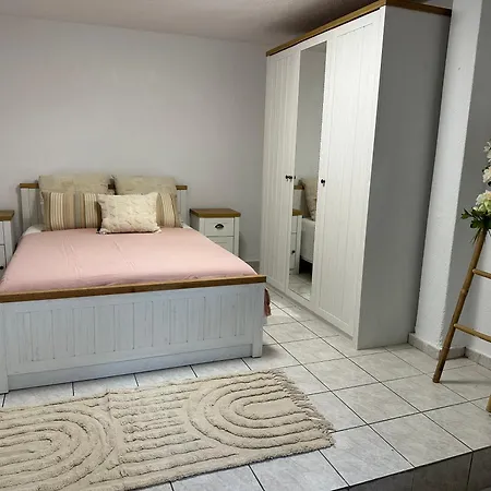 Apartament Alara's House *